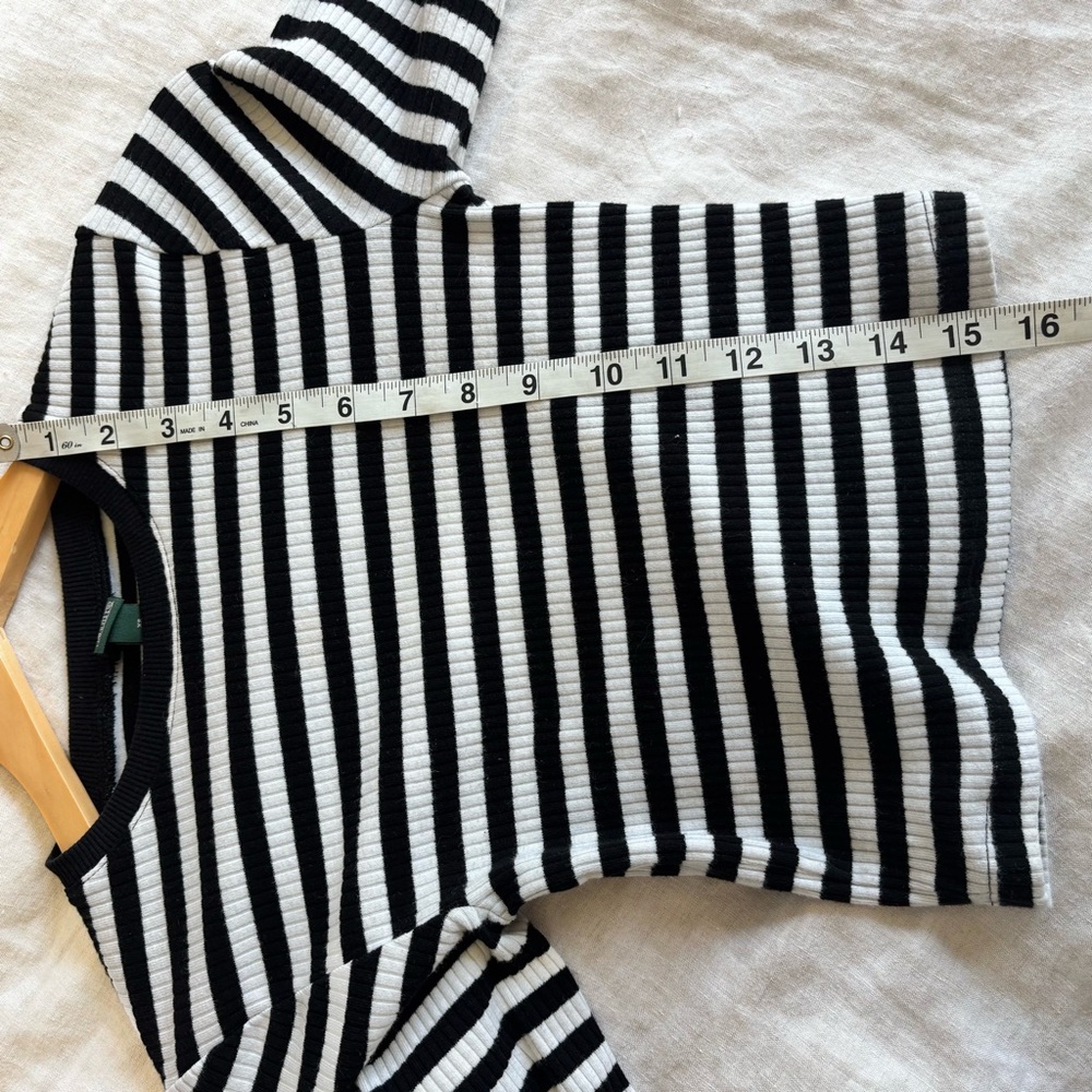 Wild Fable Striped Black‎ and White Tee - Picture 7 of 7